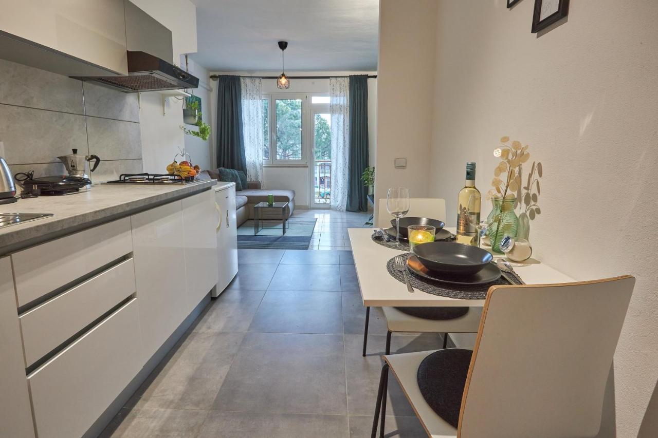 Apartment Green Пореч Экстерьер фото